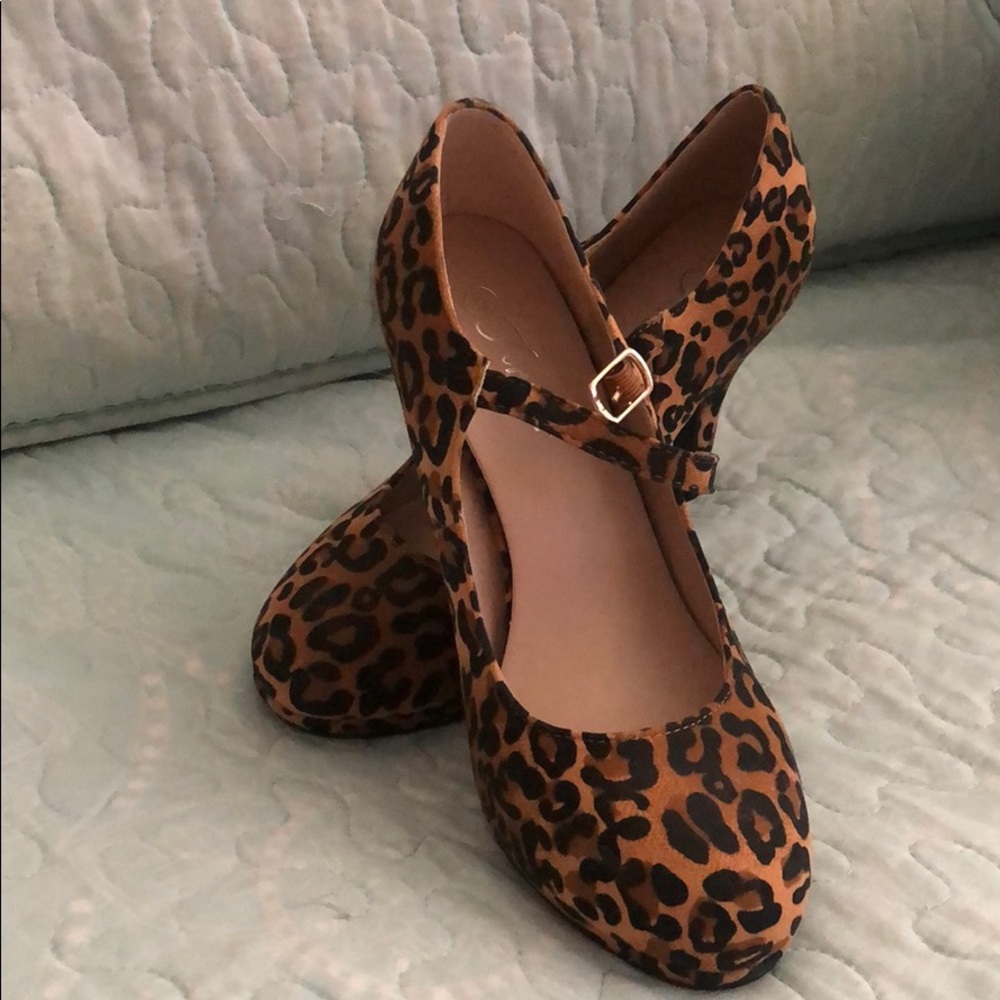Leopard Heels